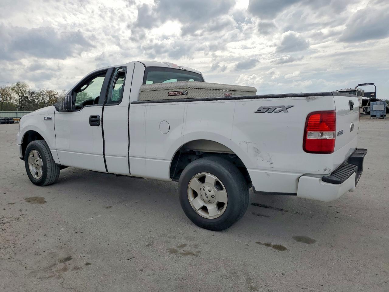 2006 Ford F150 White vin: 1FTRF12286NA82243