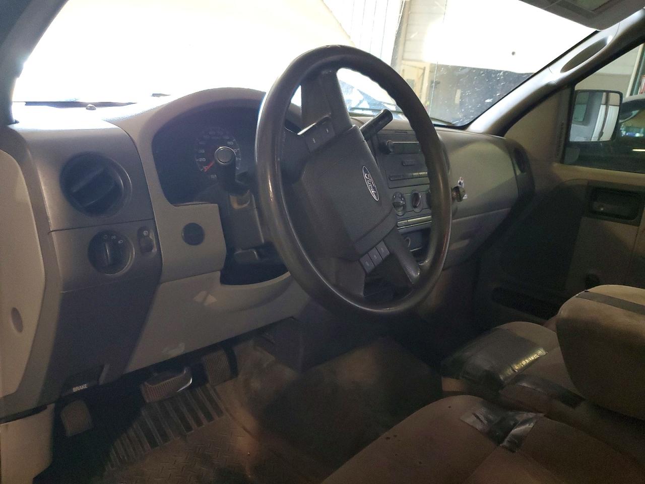 2006 Ford F150 Белый vin: 1FTRF12286NA97597