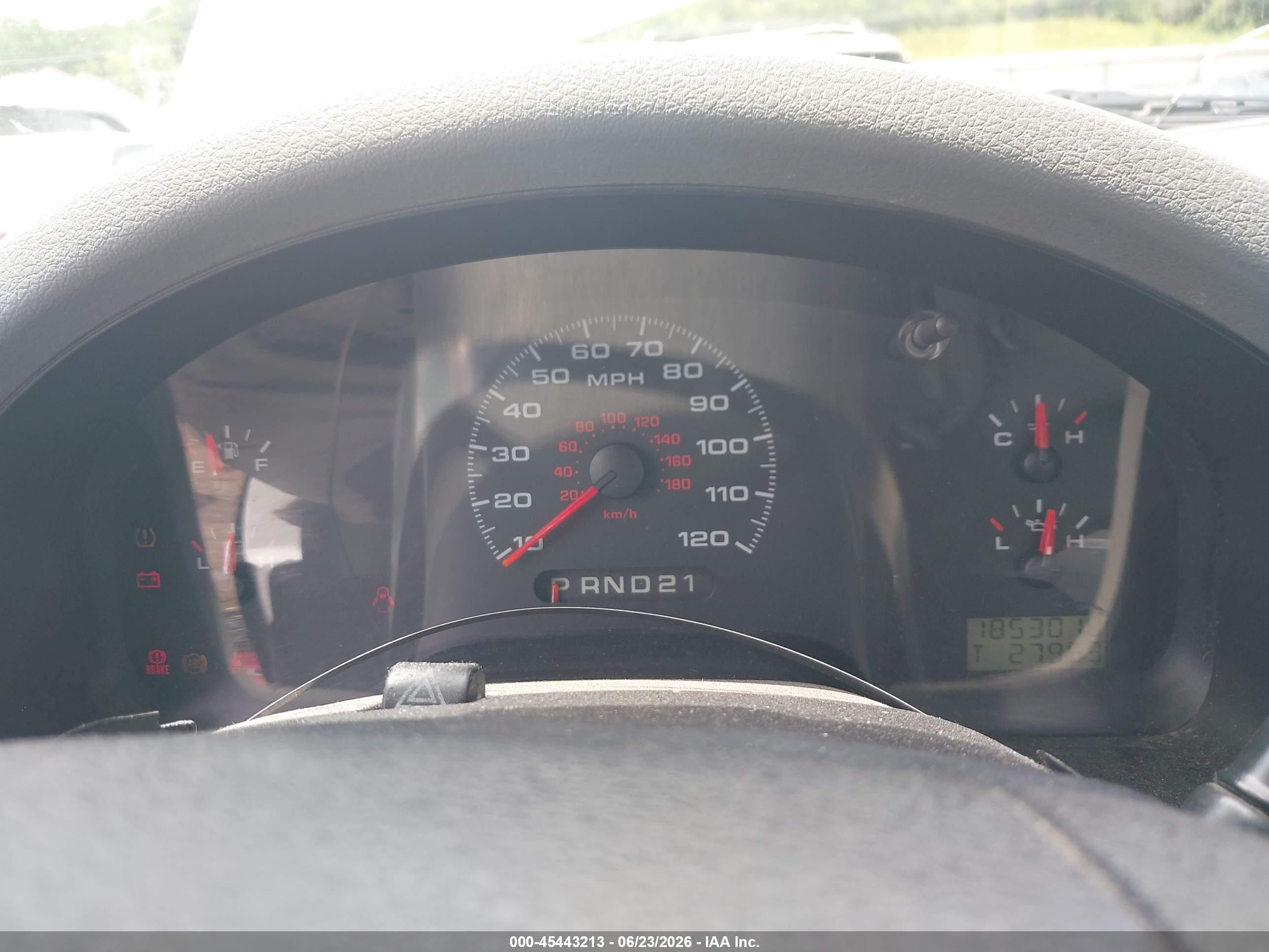 2007 Ford F-150 Stx/xl/xlt Белый vin: 1FTRF12287NA25865