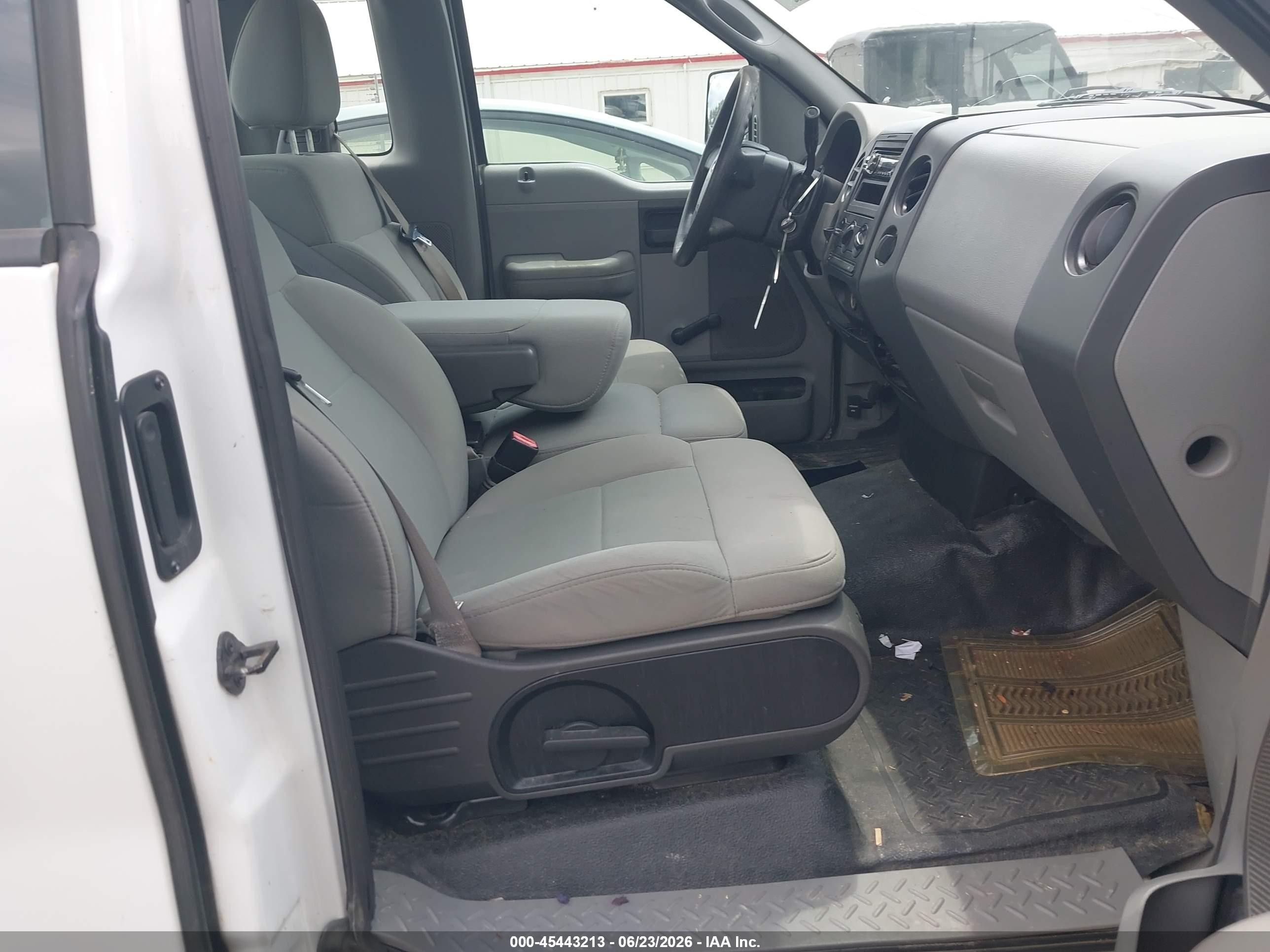 2007 Ford F-150 Stx/xl/xlt Белый vin: 1FTRF12287NA25865