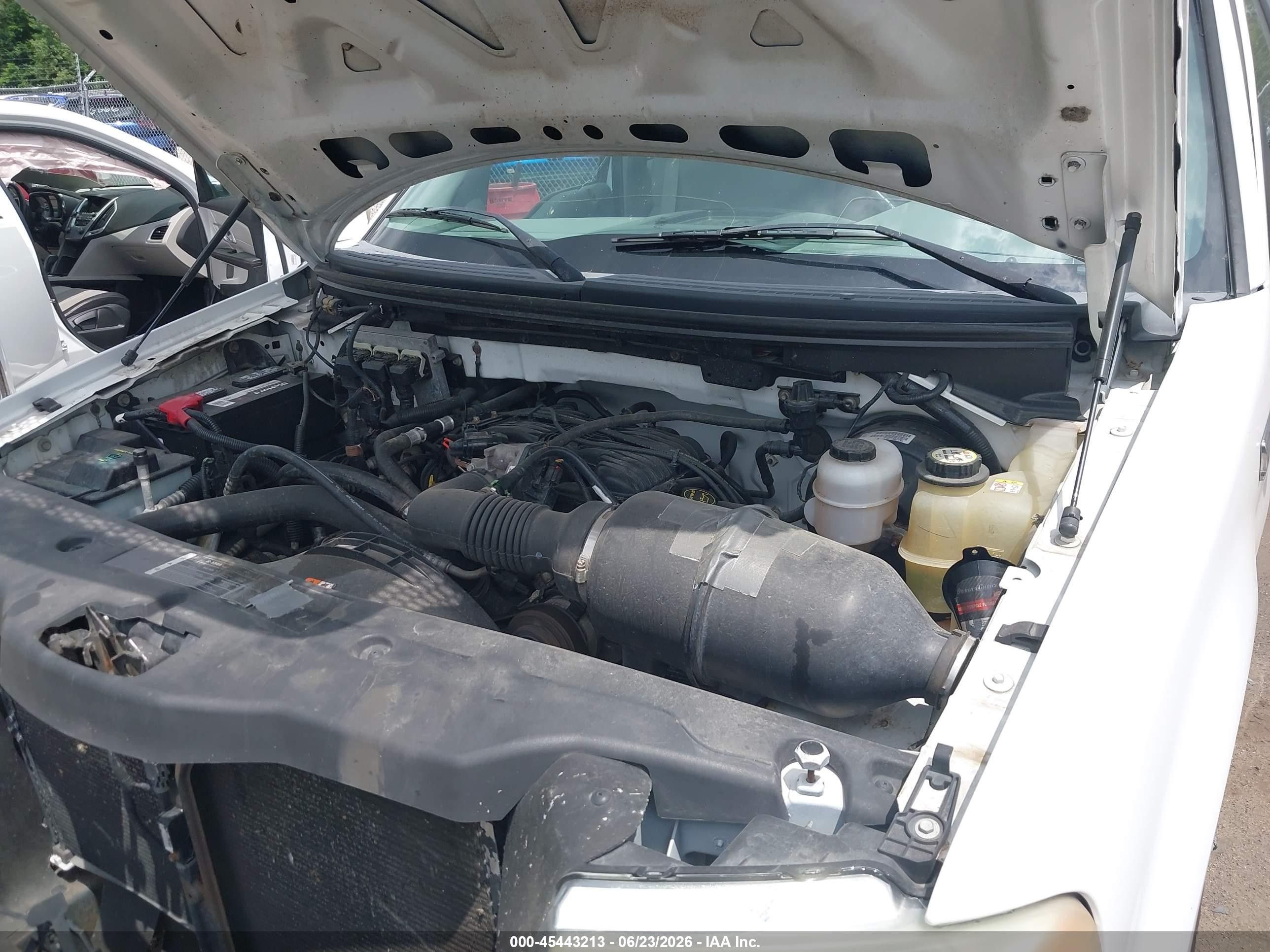 2007 Ford F-150 Stx/xl/xlt Белый vin: 1FTRF12287NA25865