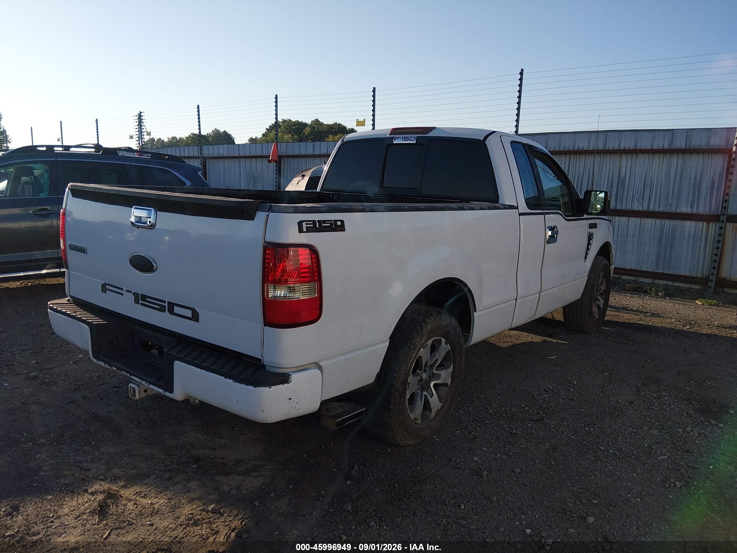 2007 Ford F-150 Stx/xl/xlt White vin: 1FTRF12287NA69252