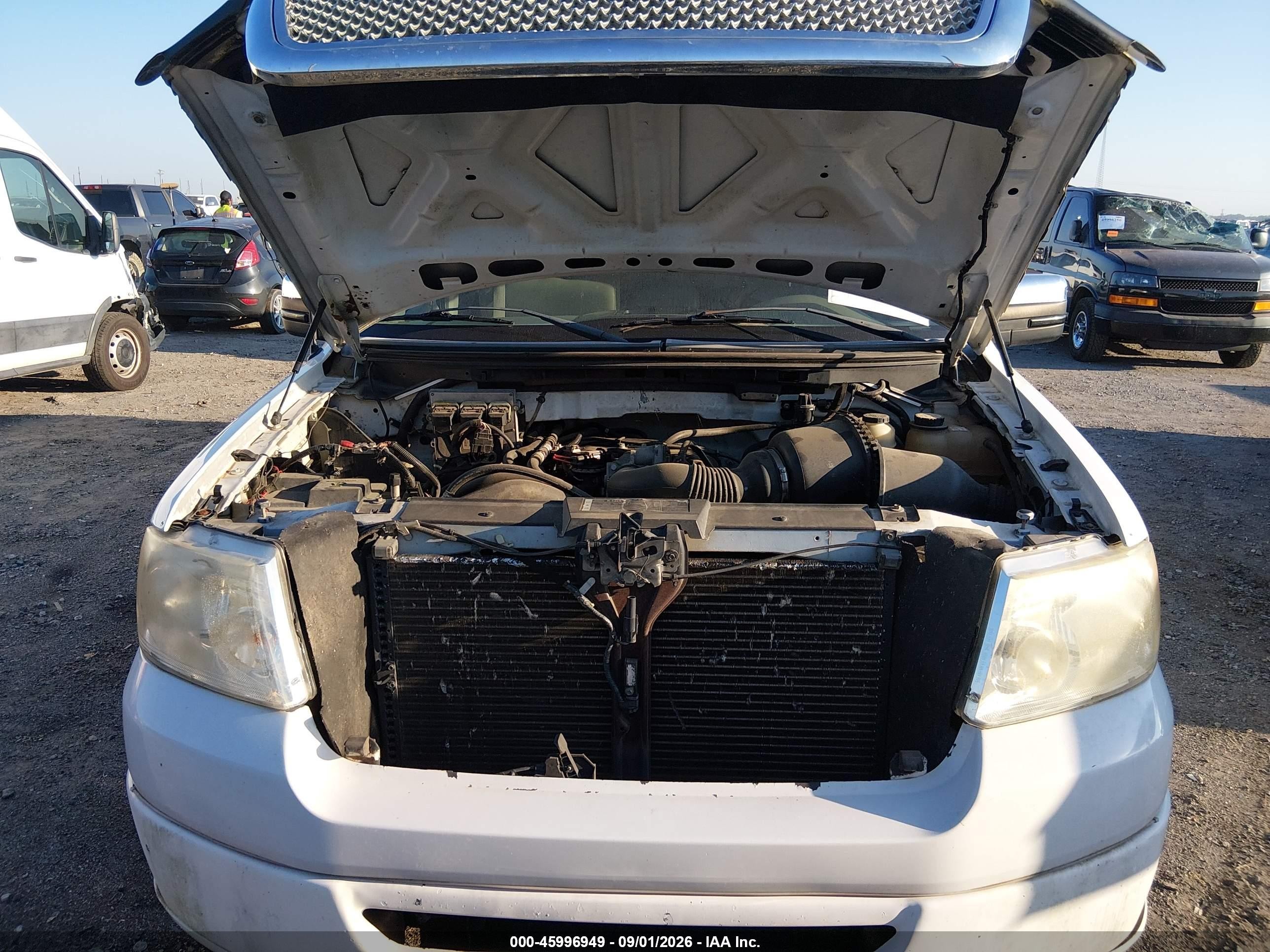2007 Ford F-150 Stx/xl/xlt White vin: 1FTRF12287NA69252
