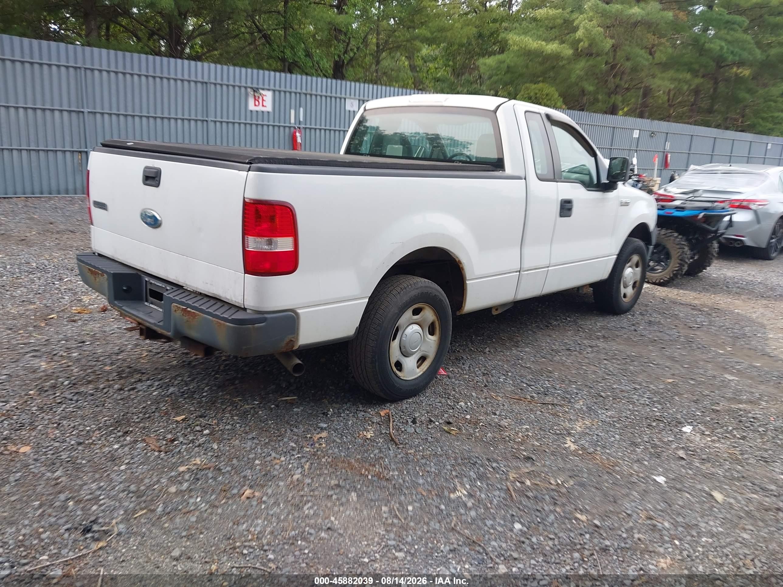 2008 Ford F150   Белый vin: 1FTRF12288KB48083