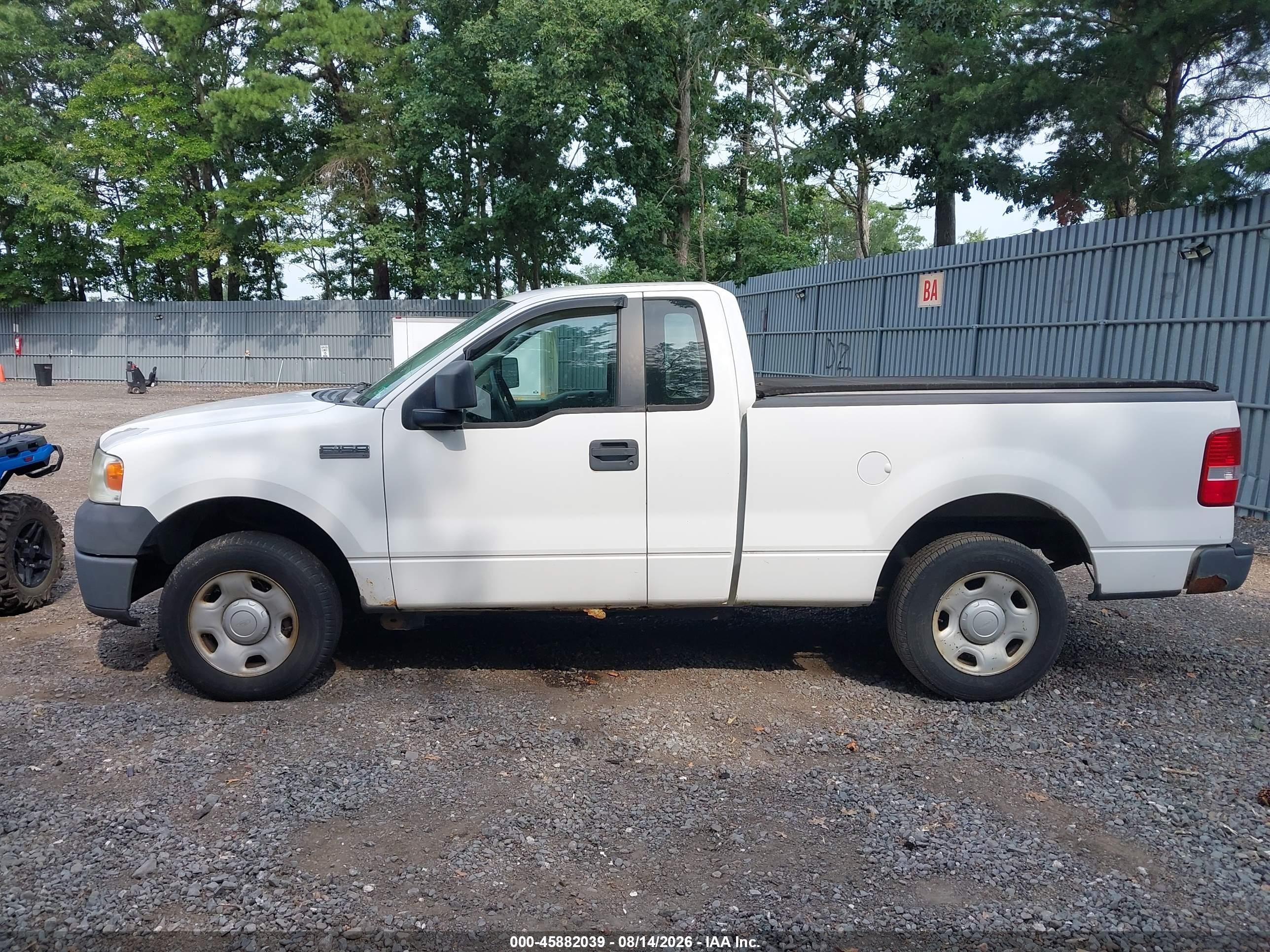 2008 Ford F150   Белый vin: 1FTRF12288KB48083