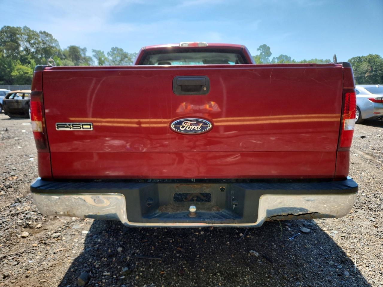 2008 Ford F150 Red vin: 1FTRF12288KB63800
