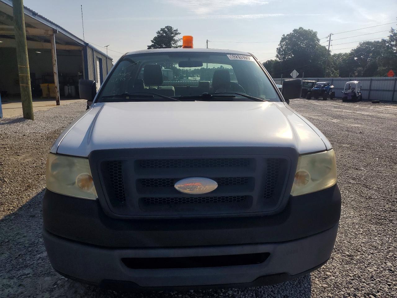 2008 Ford F150 Xl White vin: 1FTRF12288KB80600
