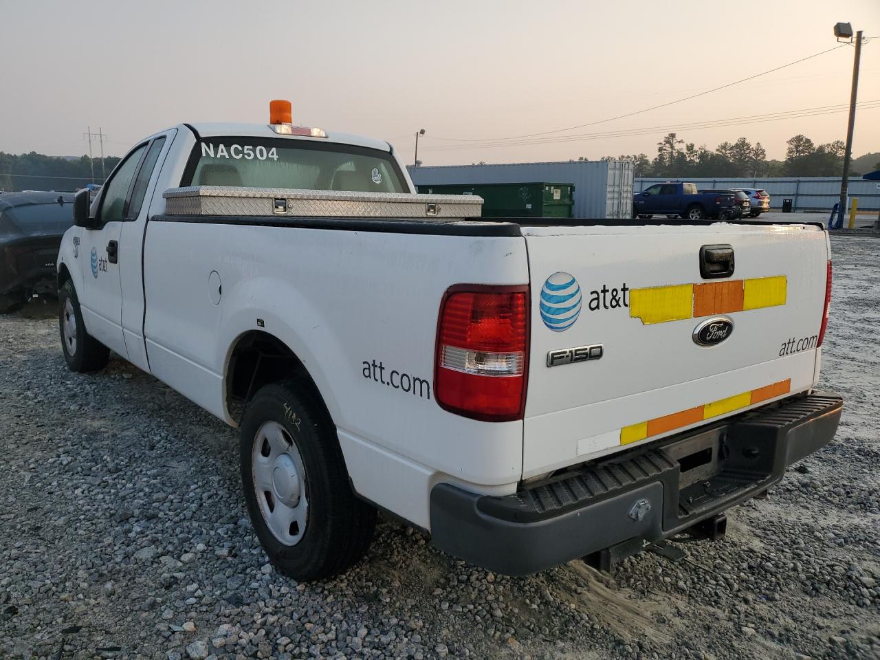 2008 Ford F150 Xl White vin: 1FTRF12288KB80600 Damage: Left Qtr Panel, Heavy Scratch, 1 To 2 Inches
