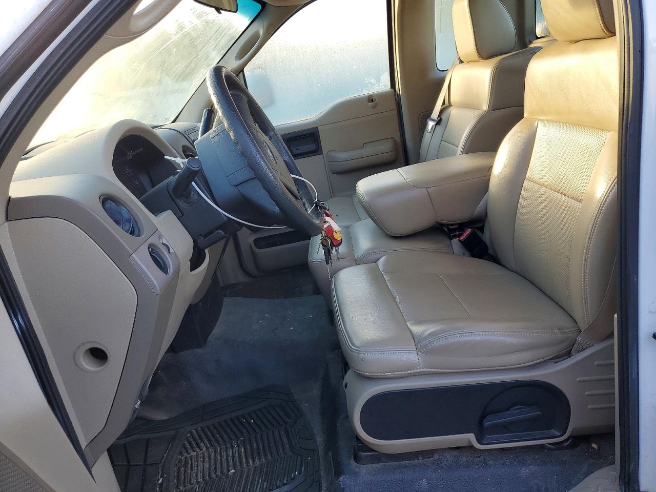 2008 Ford F150 Xl White vin: 1FTRF12288KB80631