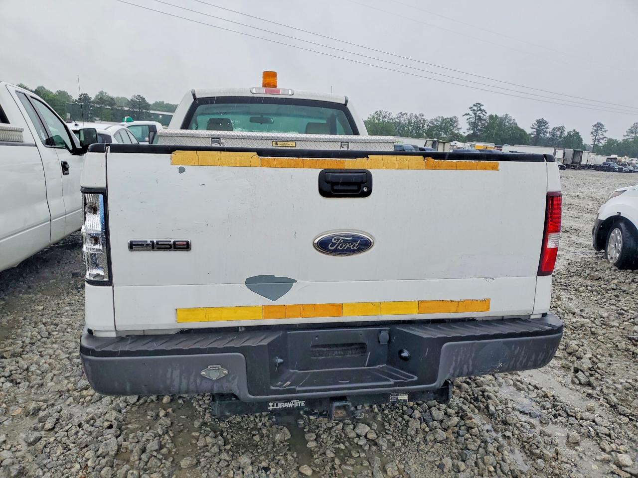 2008 Ford F150 Xl White vin: 1FTRF12288KB80631
