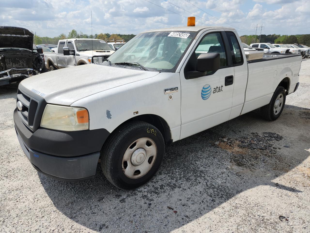 2008 Ford F150 Xl White vin: 1FTRF12288KB80631 Damage: Left Front Fender, Peeling, 3 To 4 Inches