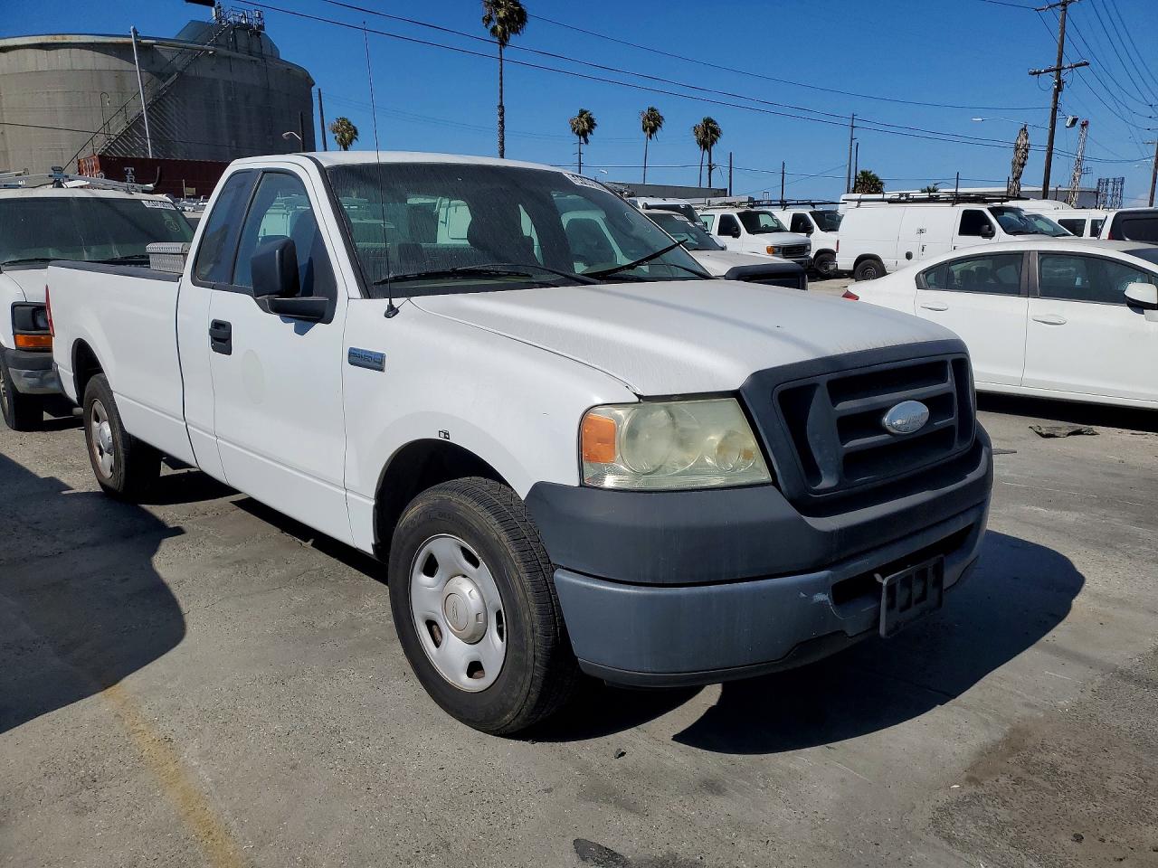 2008 Ford F150 White vin: 1FTRF12288KC43002