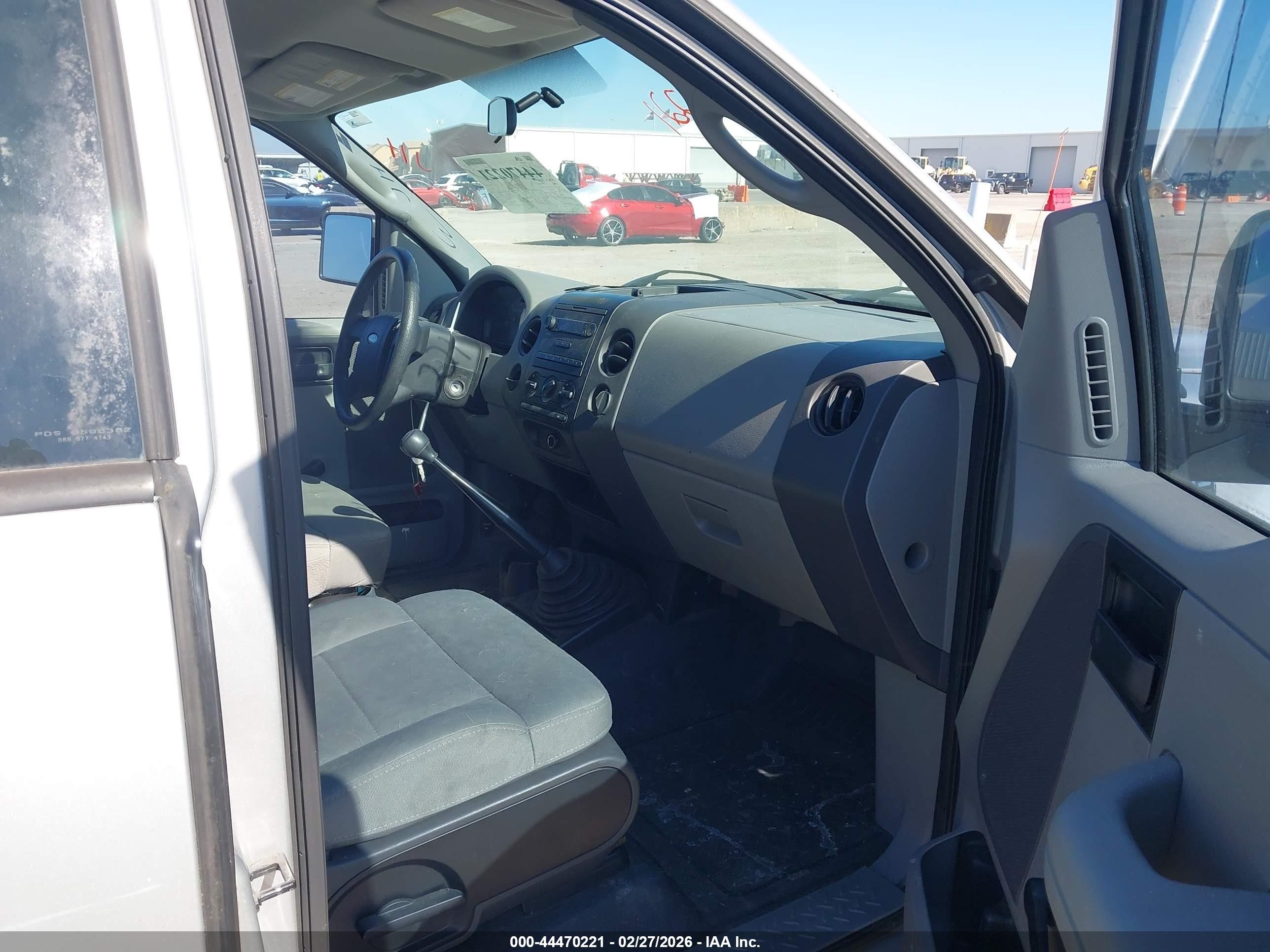 2008 Ford F-150 Stx/xl/xlt Silver vin: 1FTRF12288KC49205