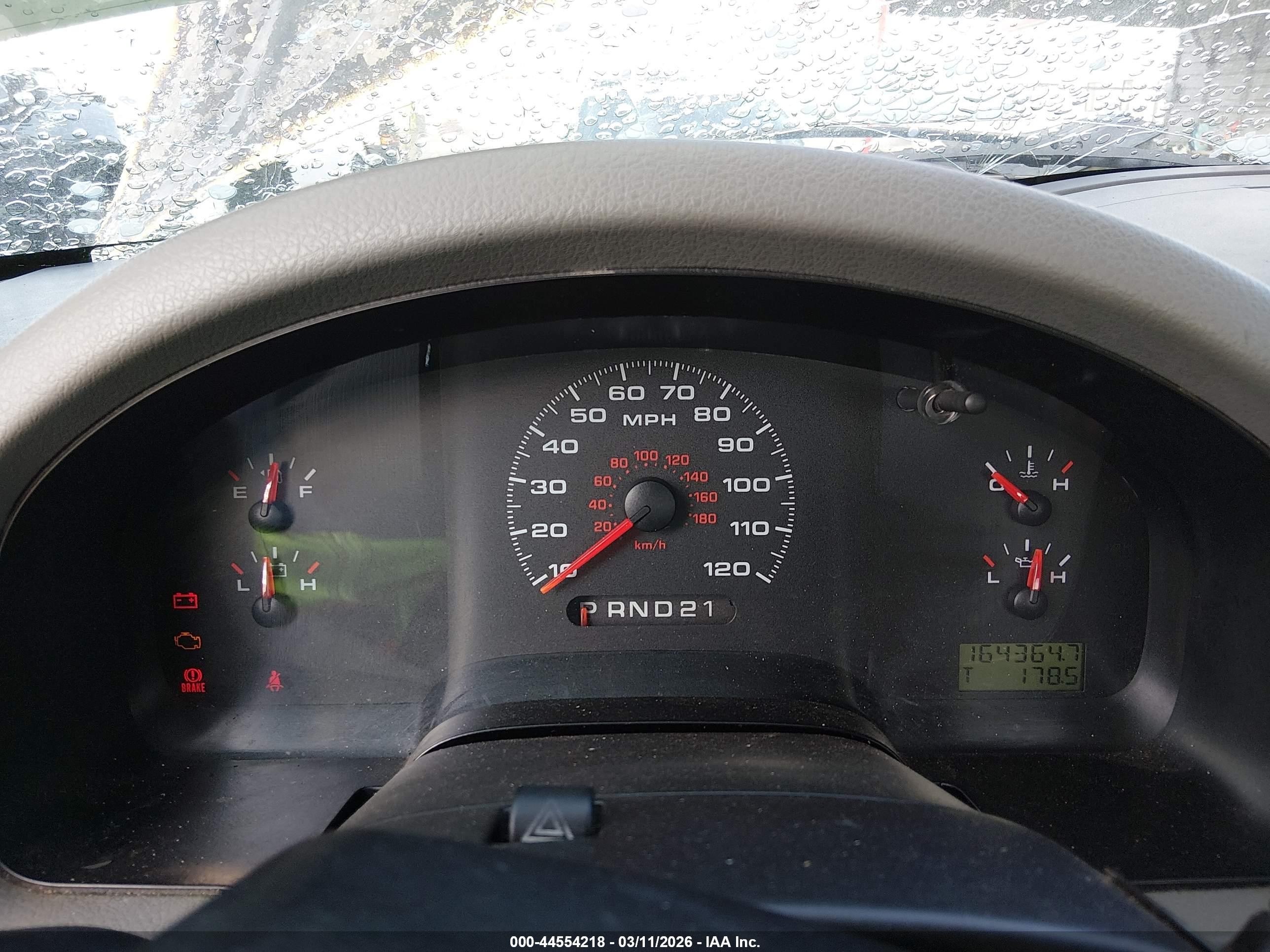 2008 Ford F-150 Stx/xl/xlt White vin: 1FTRF12288KC74203