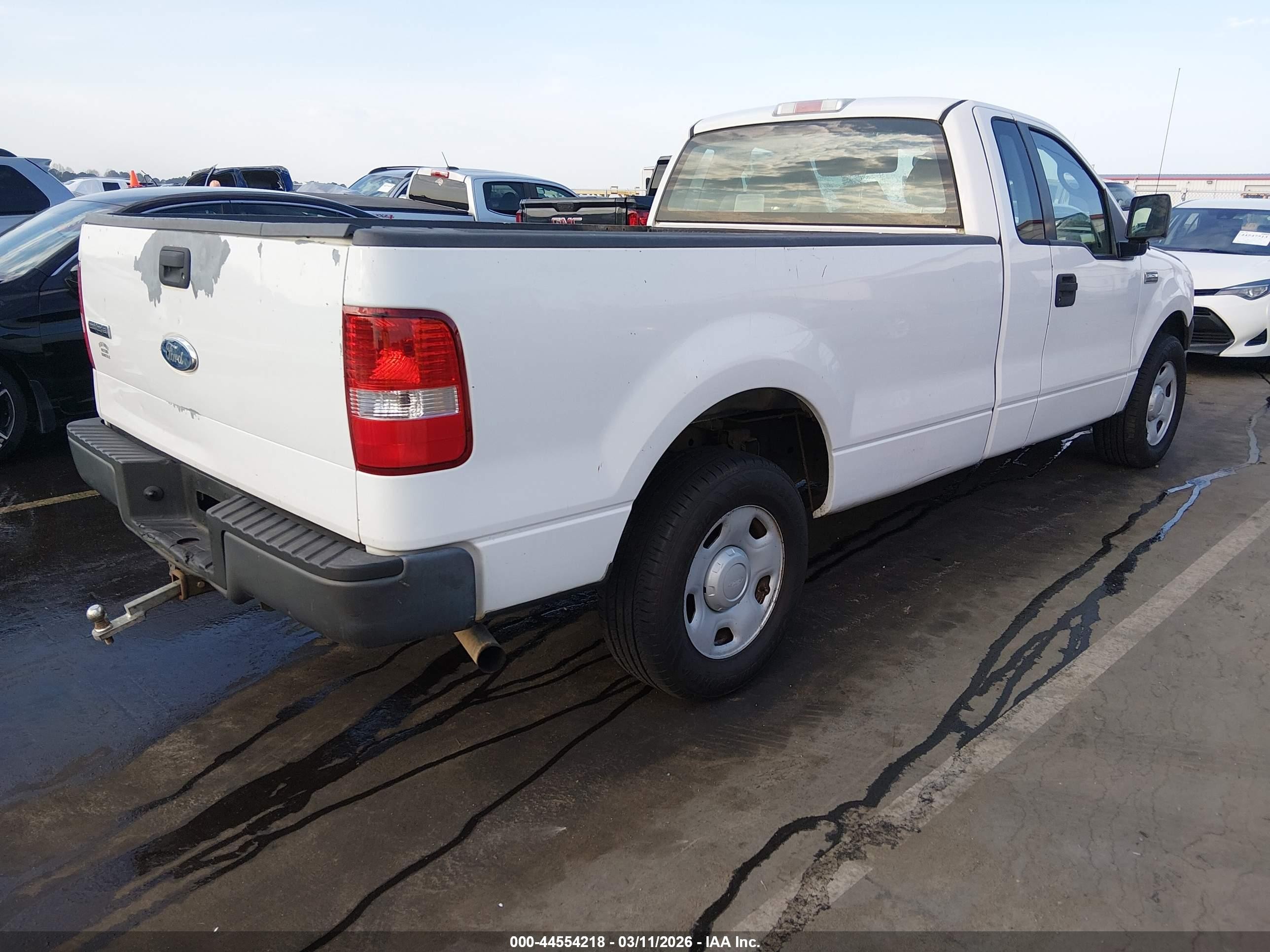 2008 Ford F-150 Stx/xl/xlt White vin: 1FTRF12288KC74203