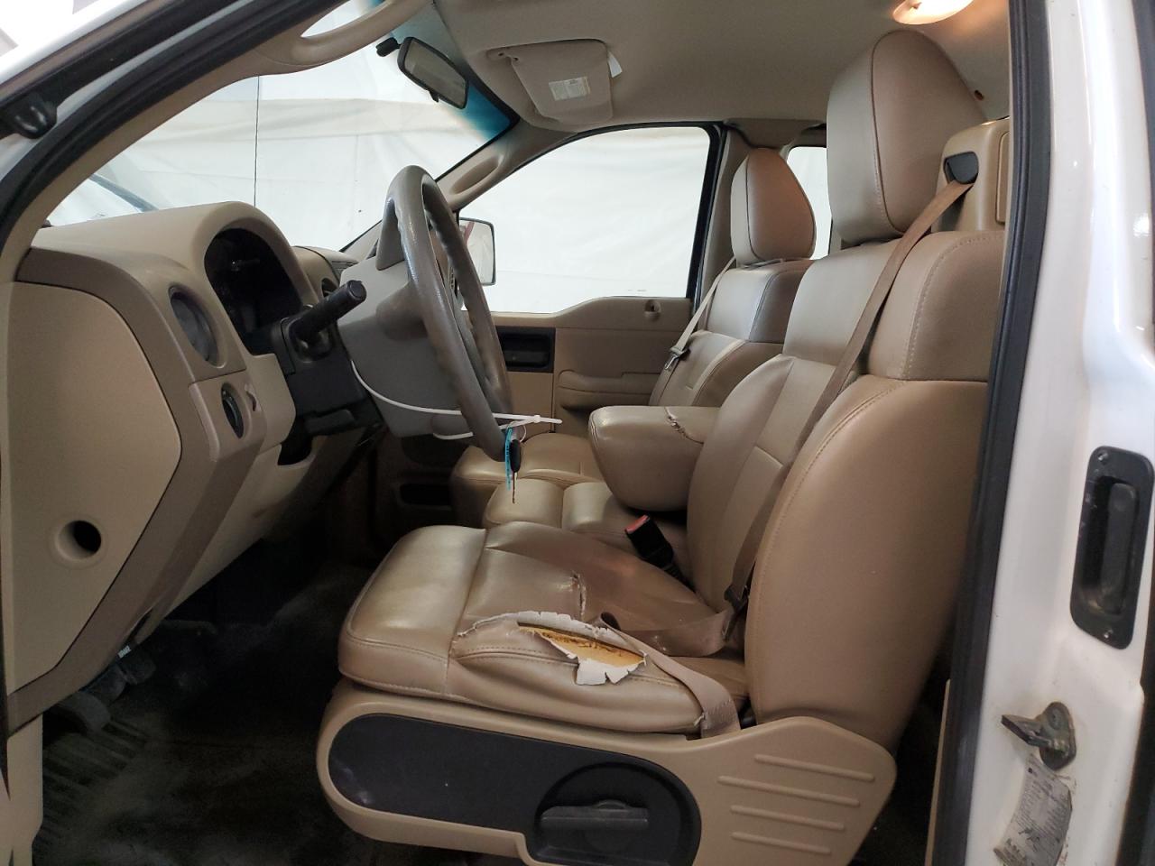 2008 Ford F150 White vin: 1FTRF12288KE32829 Damage: Left Front Seat Cushion, Worn, Replacement Required
