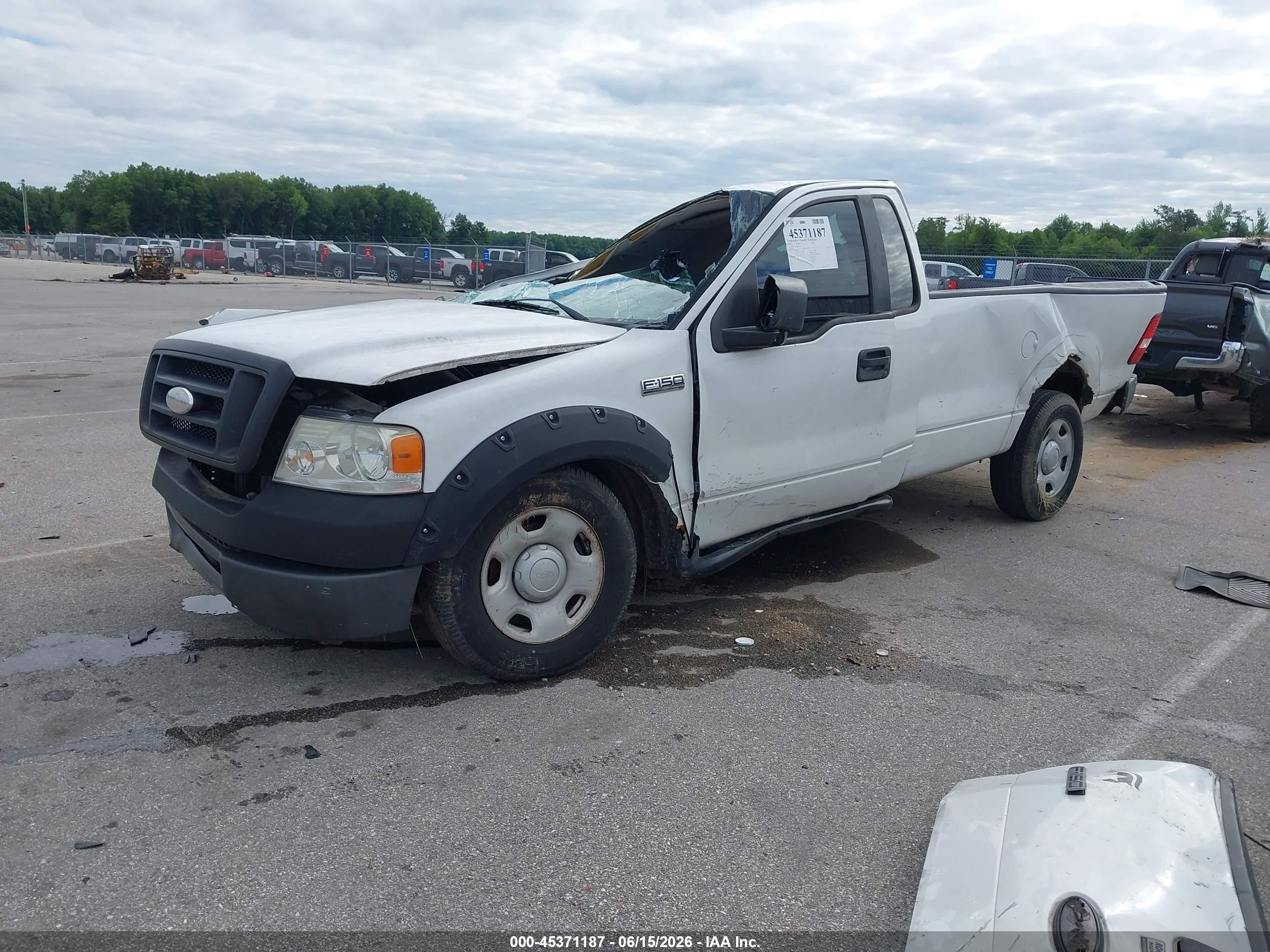 2008 Ford F-150 Stx/xl/xlt White vin: 1FTRF12288KE43930