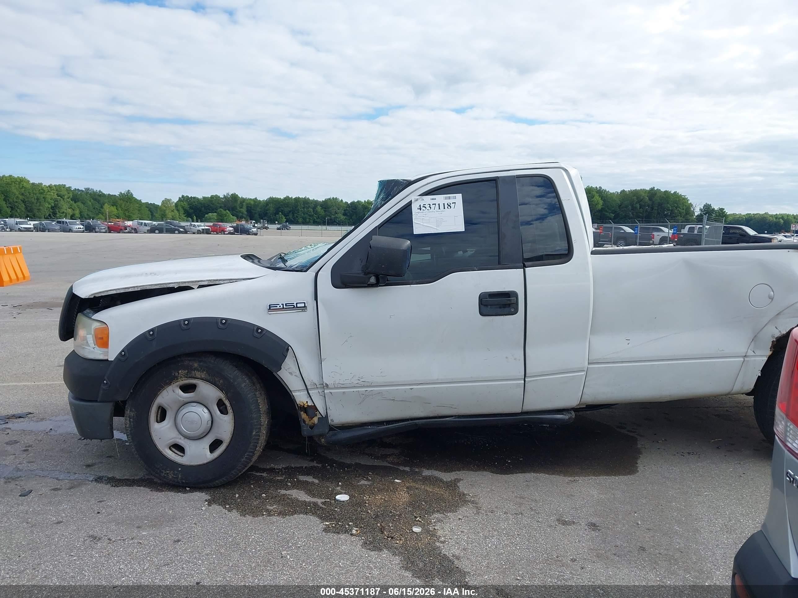 2008 Ford F-150 Stx/xl/xlt White vin: 1FTRF12288KE43930