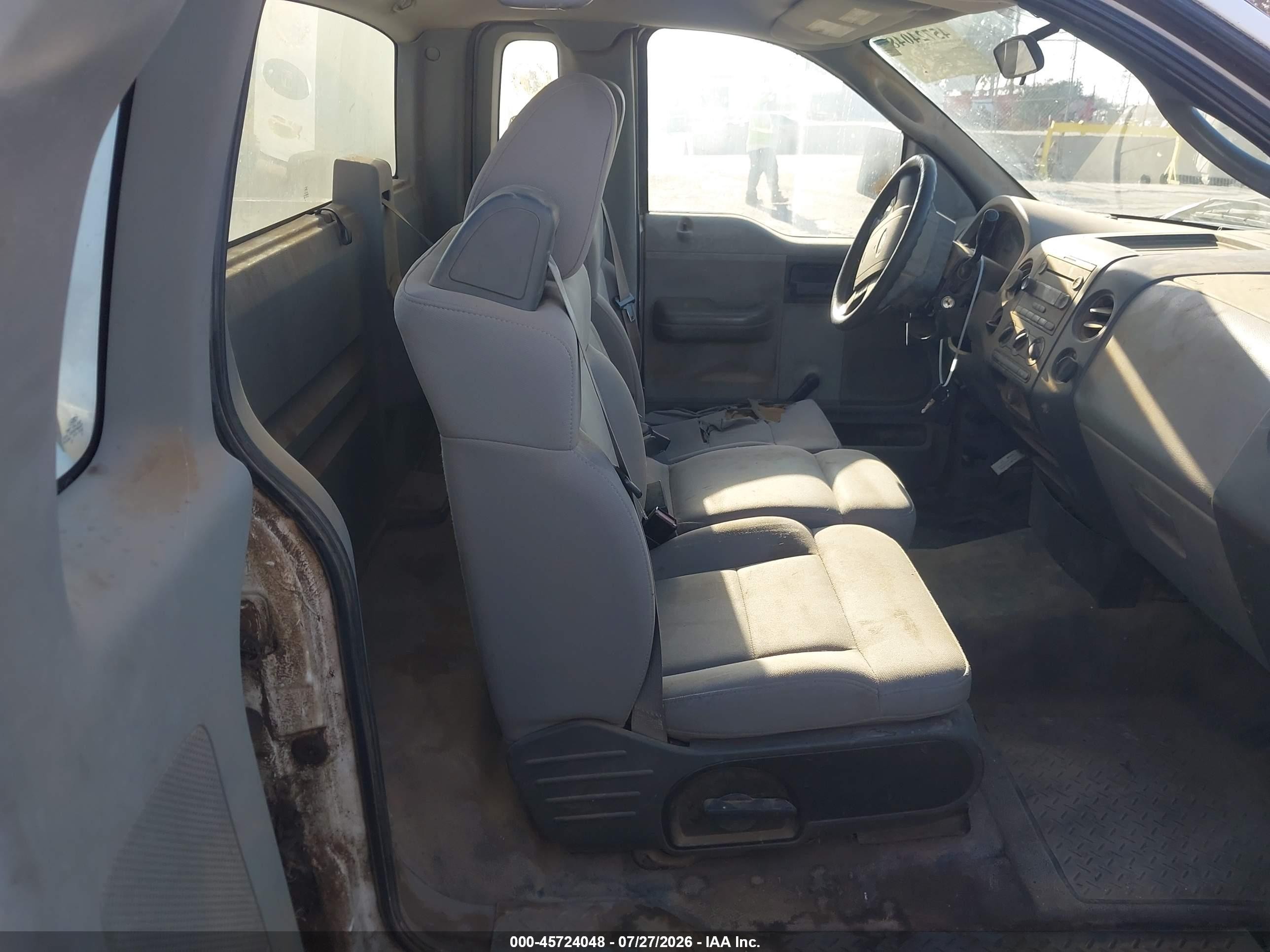 2005 Ford F-150 Stx/xl/xlt White vin: 1FTRF12295NB82253