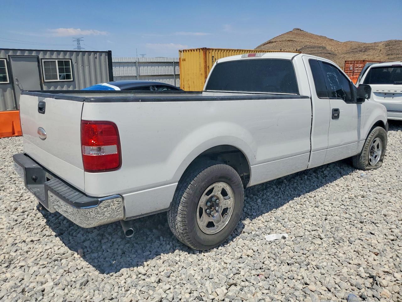 2007 Ford F150 White vin: 1FTRF12297KD44869