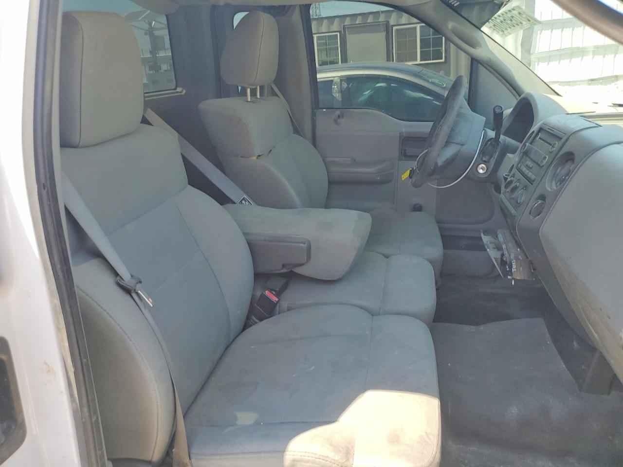 2007 Ford F150 White vin: 1FTRF12297KD44869