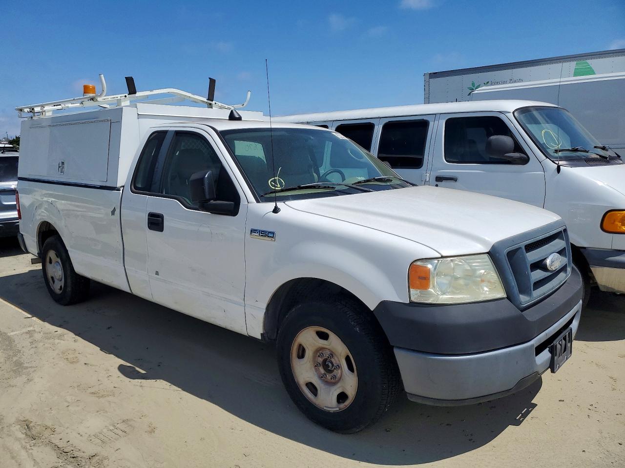 2008 Ford F150 Белый vin: 1FTRF12298KB87670