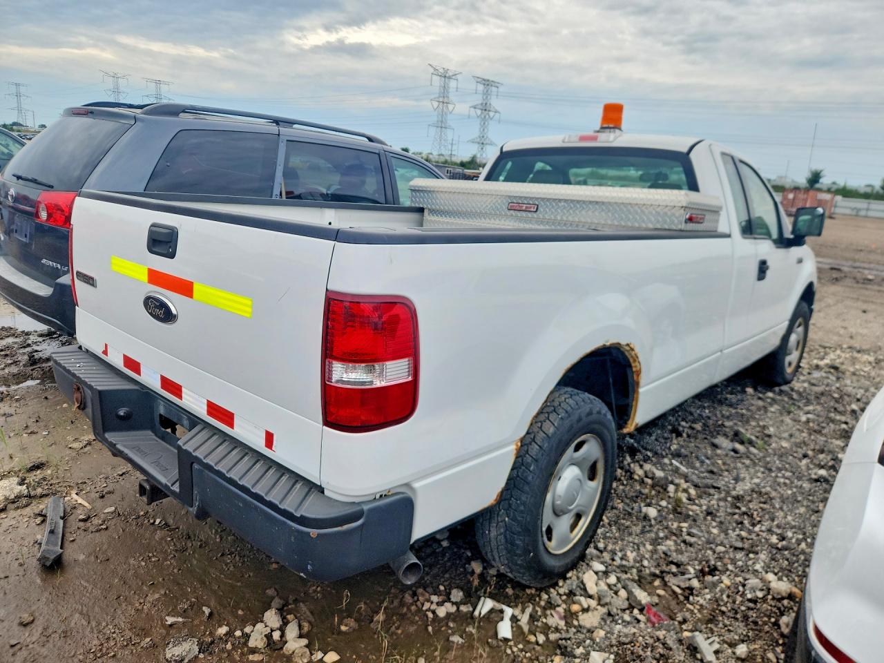 2008 Ford F150 White vin: 1FTRF12298KC95478
