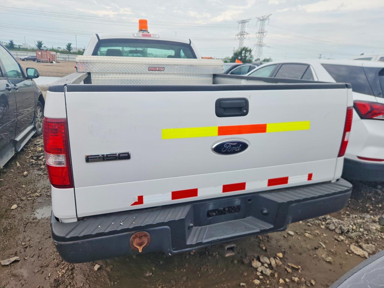 2008 Ford F150 White vin: 1FTRF12298KC95478