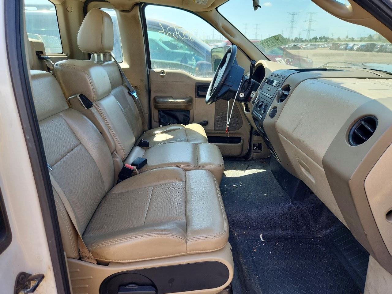2008 Ford F150 White vin: 1FTRF12298KC95478
