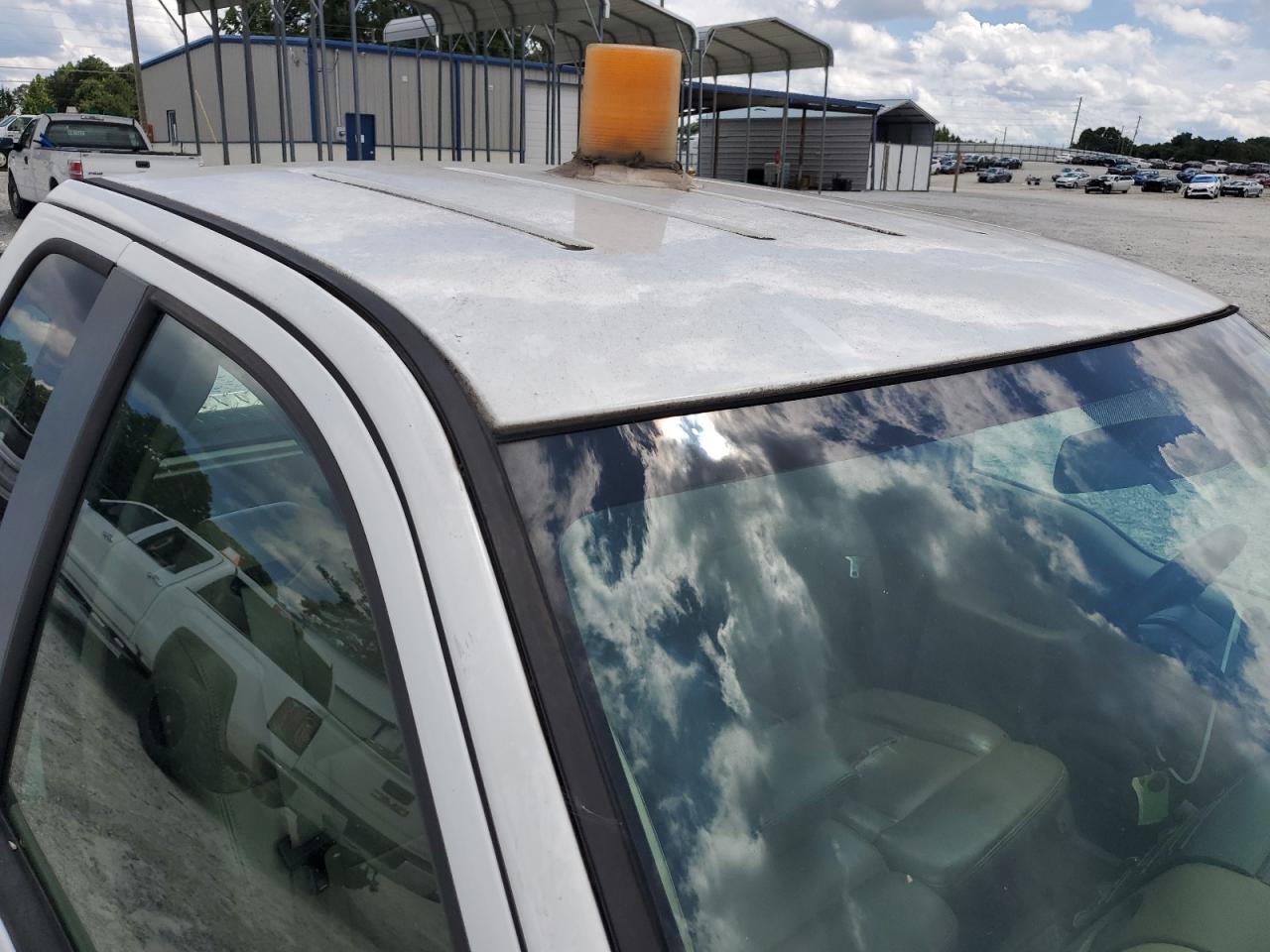 2008 Ford F150 Xl White vin: 1FTRF12298KD52519 Damage: Roof, Chipped, 10 Or More