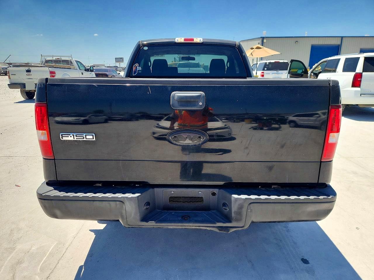 2008 Ford F150 Black vin: 1FTRF12298KE92070