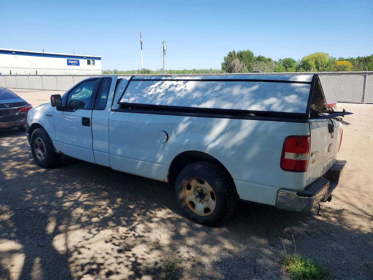 2005 Ford F150 White vin: 1FTRF122X5KC31087