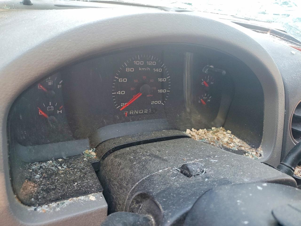 2005 Ford F150 White vin: 1FTRF122X5KC31087