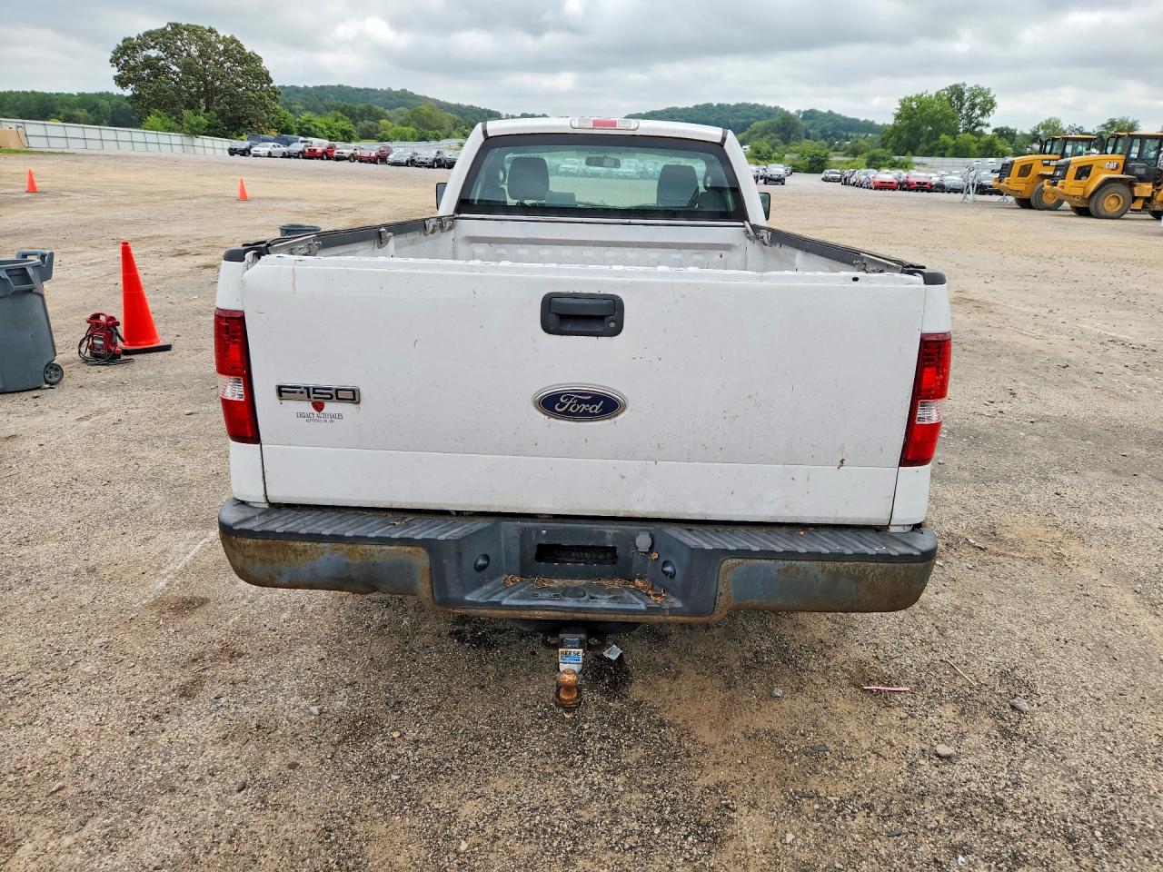 2005 Ford F150 White vin: 1FTRF122X5KC35964