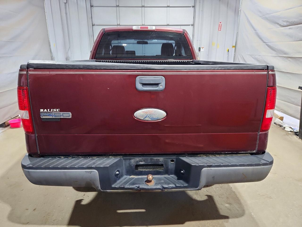 2006 Ford F150 Red vin: 1FTRF122X6NA56520