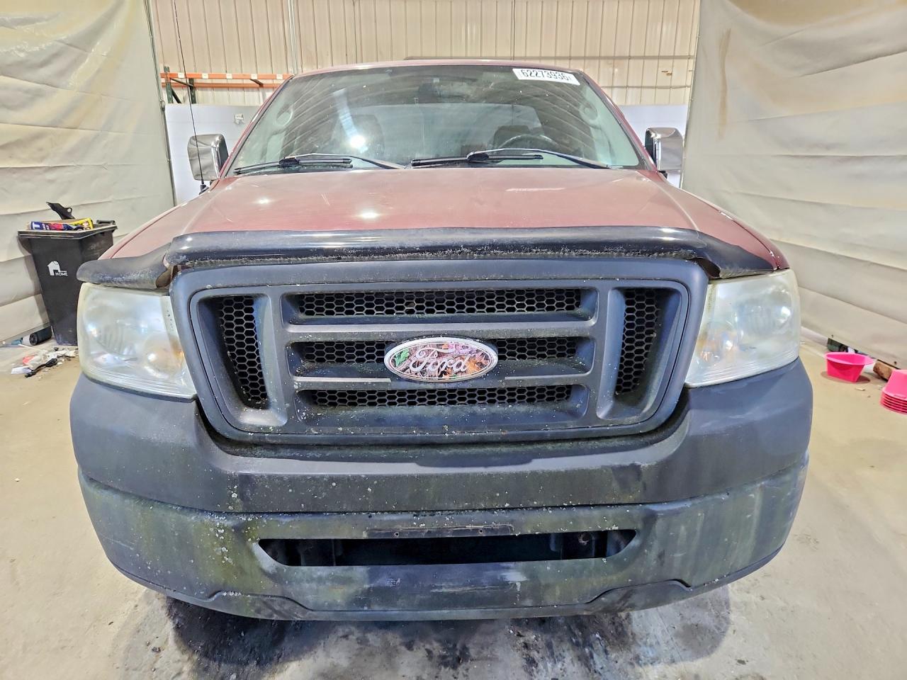 2006 Ford F150 Red vin: 1FTRF122X6NA56520