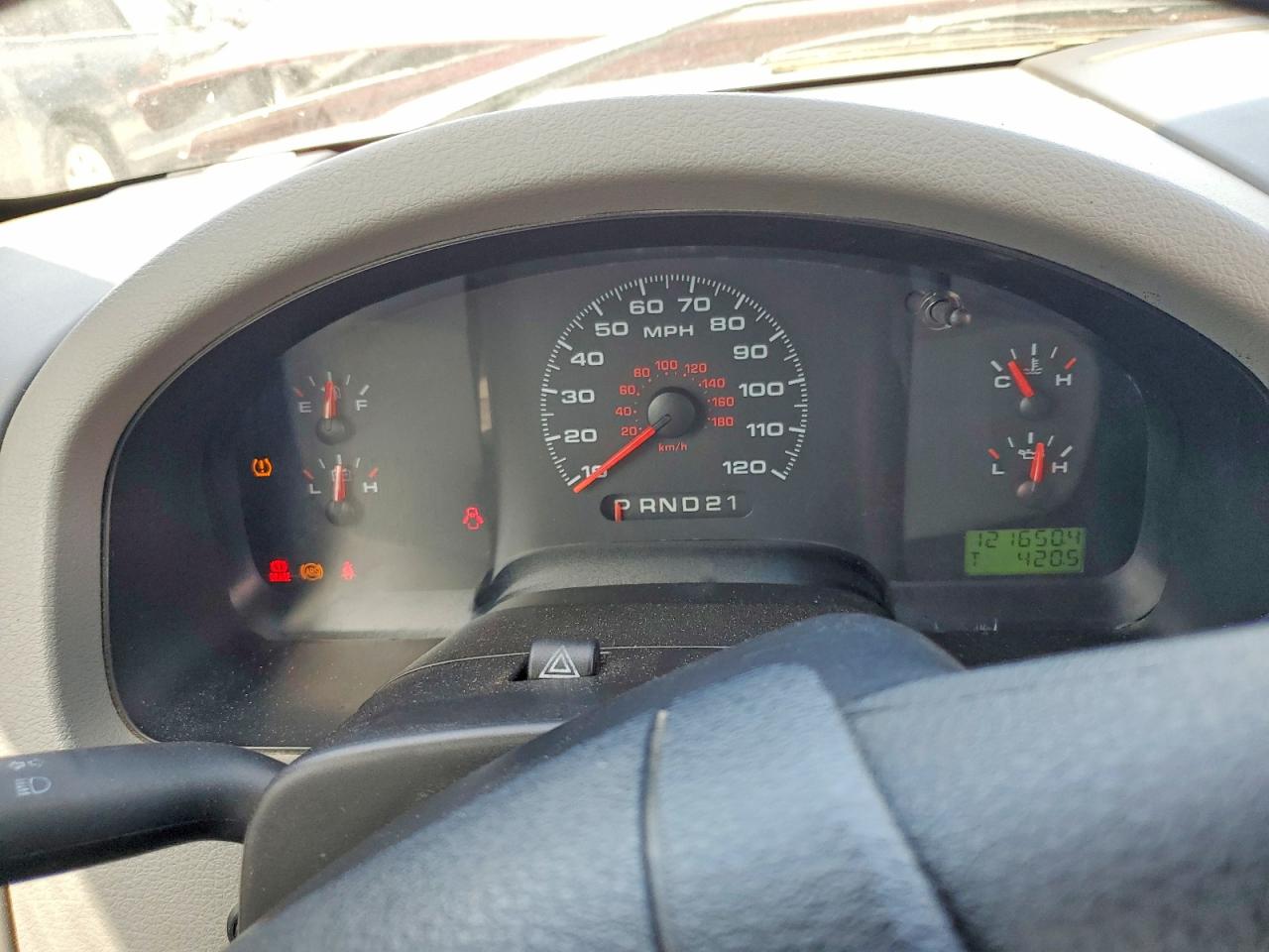 2007 Ford F150 Red vin: 1FTRF122X7NA47804