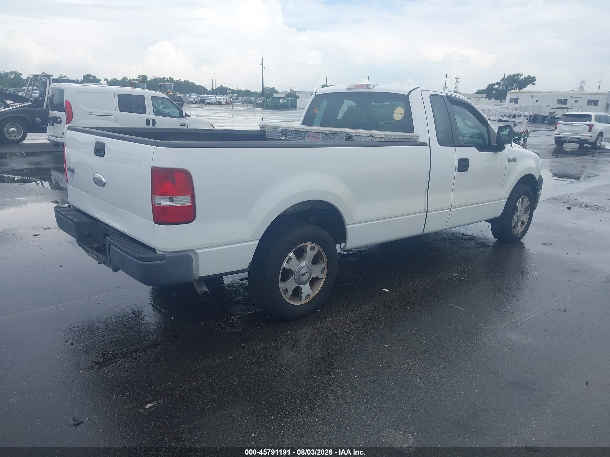2007 Ford F-150 Stx/xl/xlt White vin: 1FTRF122X7NA66840