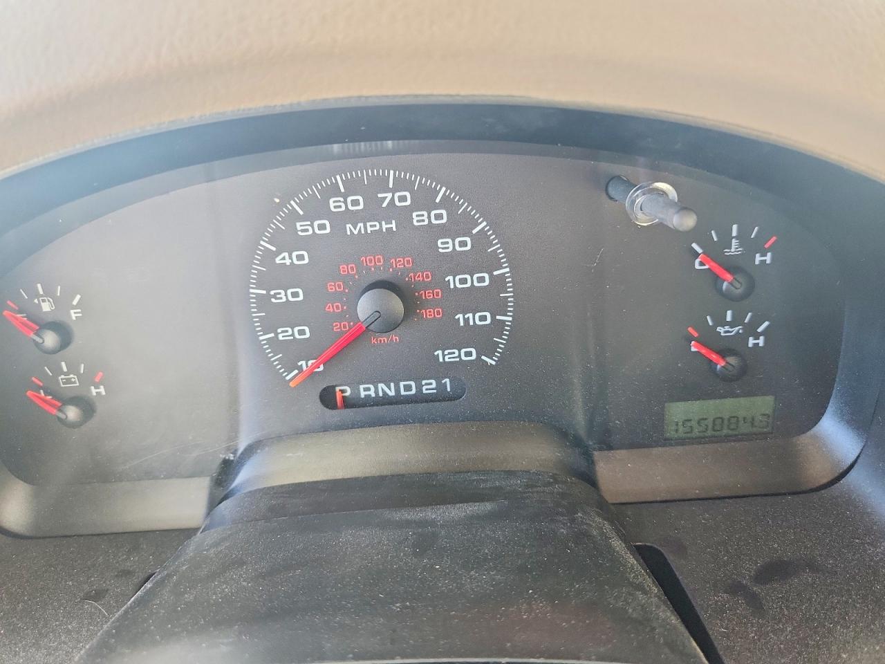 2008 Ford F150 White vin: 1FTRF122X8KB62860