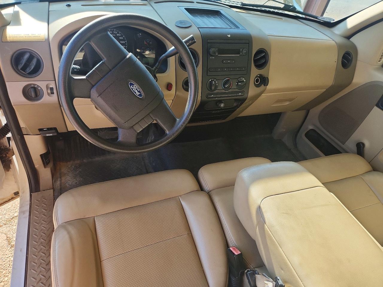 2008 Ford F150 White vin: 1FTRF122X8KB62860