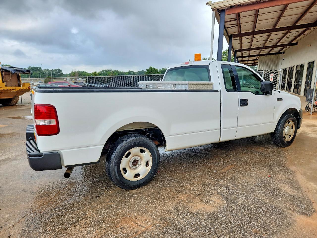 2008 Ford F150 White vin: 1FTRF122X8KB80565