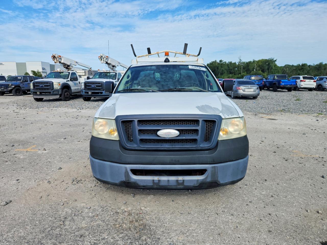 2008 Ford F150 White vin: 1FTRF122X8KB87628