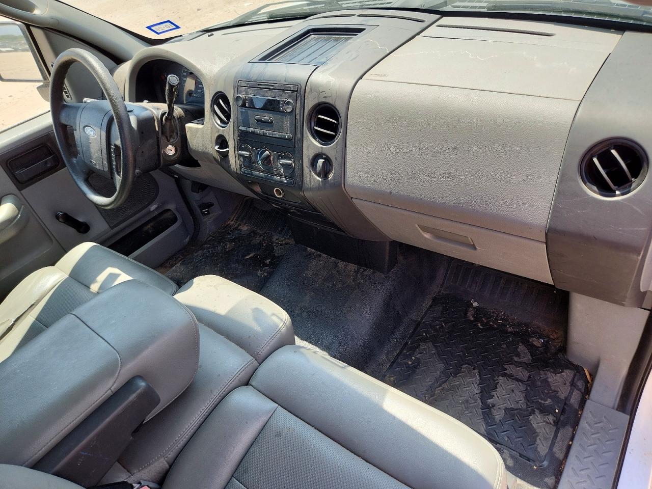 2008 Ford F150 White vin: 1FTRF122X8KC53580