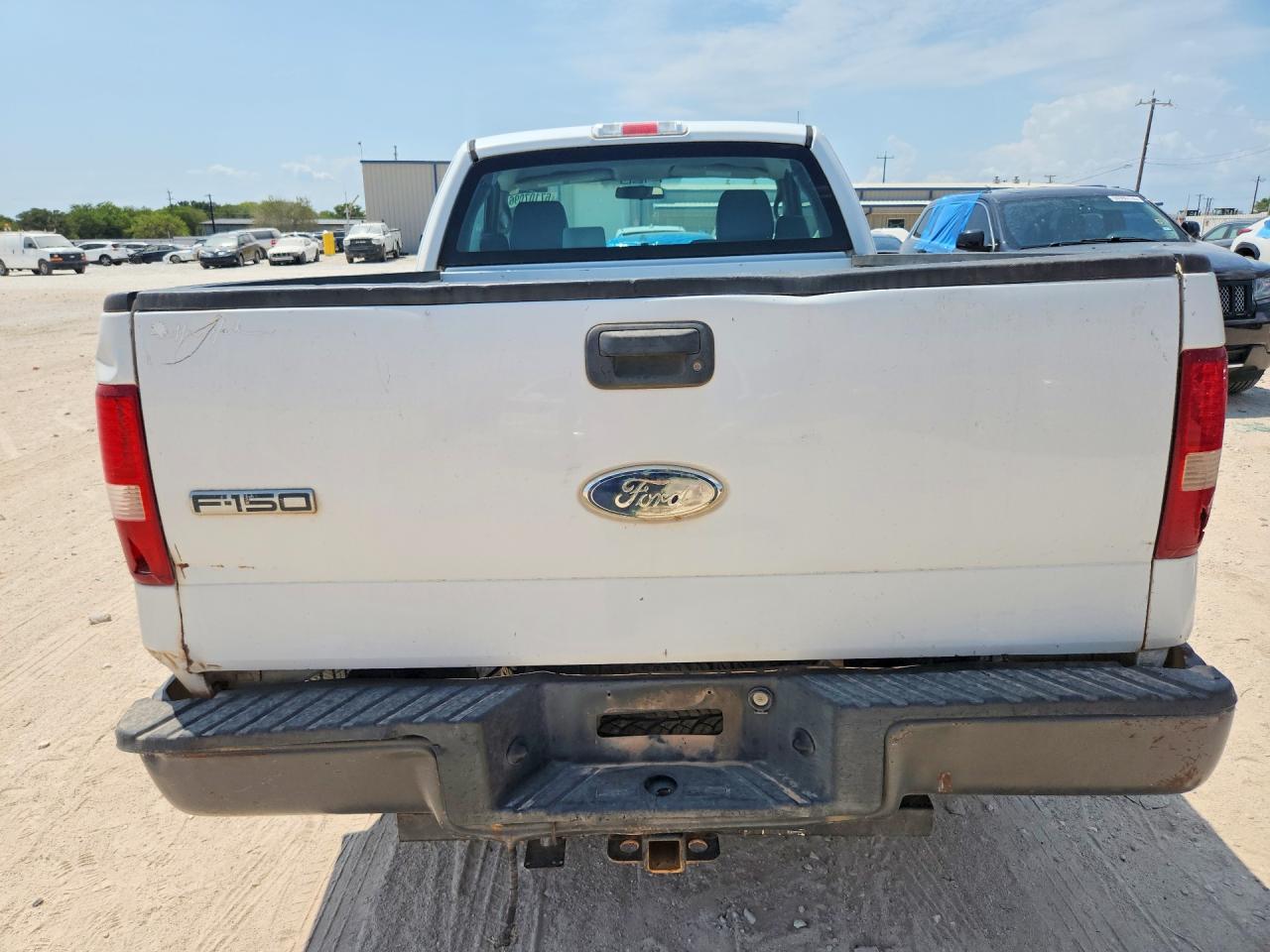 2008 Ford F150 White vin: 1FTRF122X8KC53580