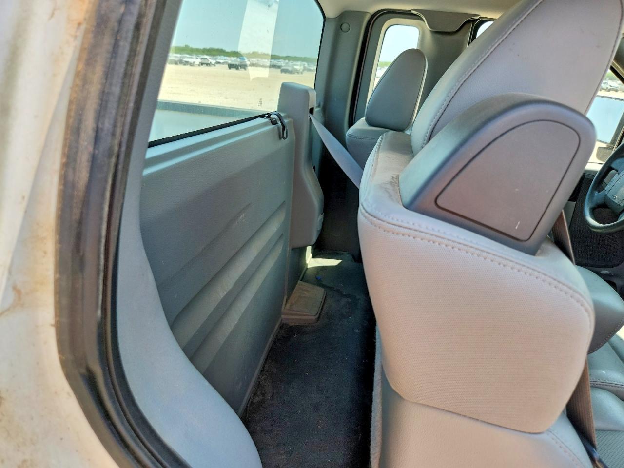 2008 Ford F150 White vin: 1FTRF122X8KC53580
