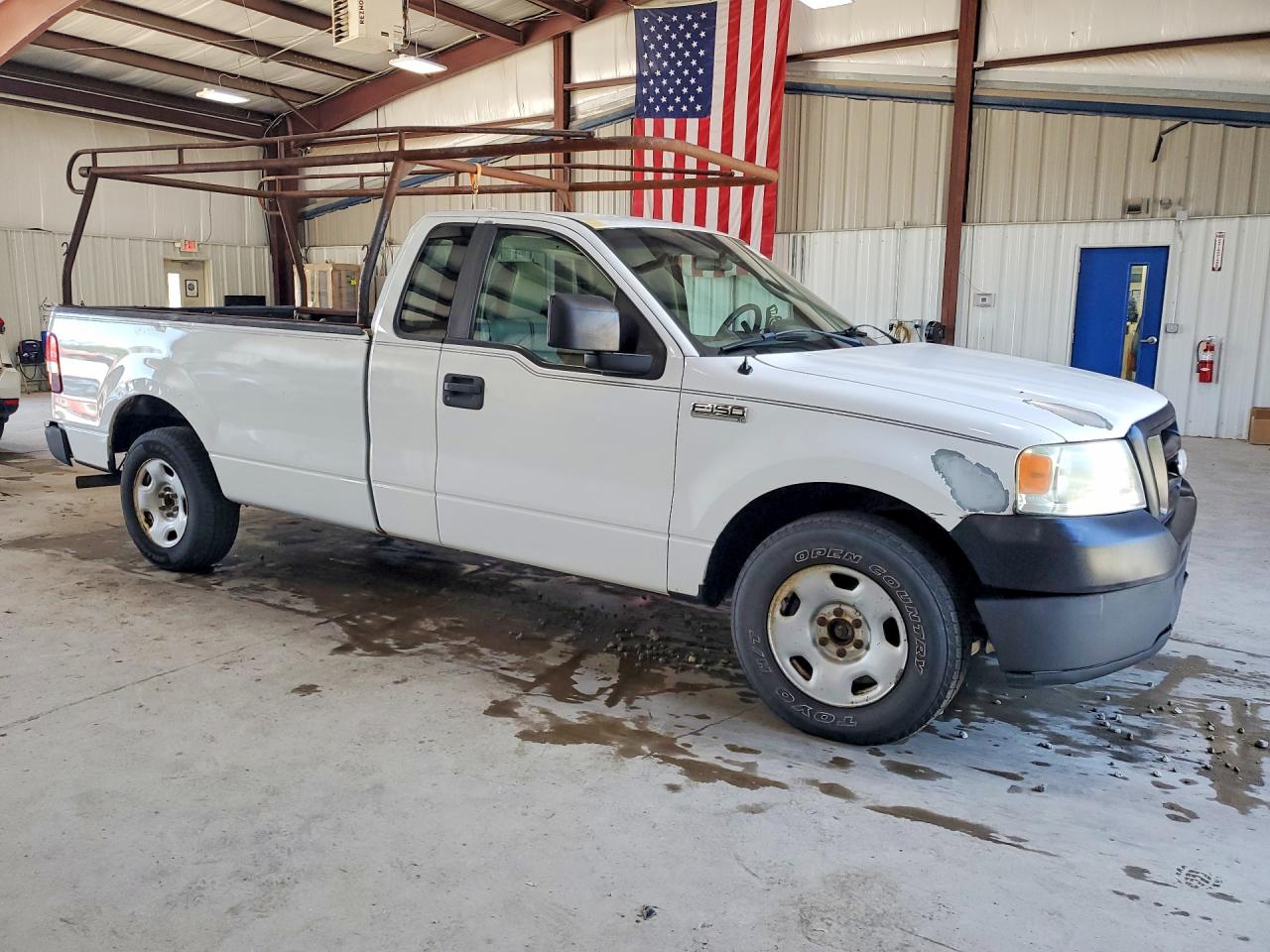 2008 Ford F150 White vin: 1FTRF122X8KD35079