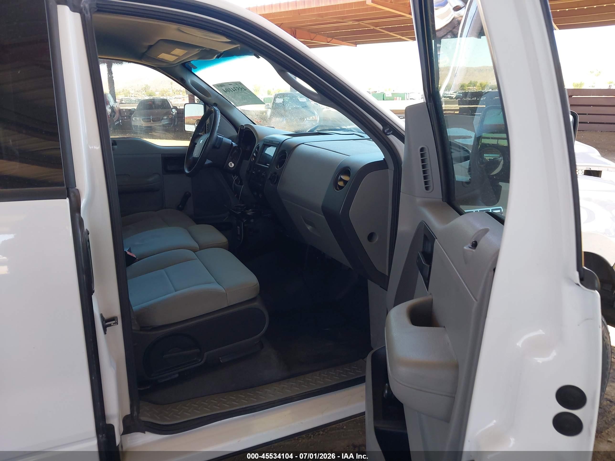 2008 Ford F-150 Stx/xl/xlt White vin: 1FTRF122X8KD81477
