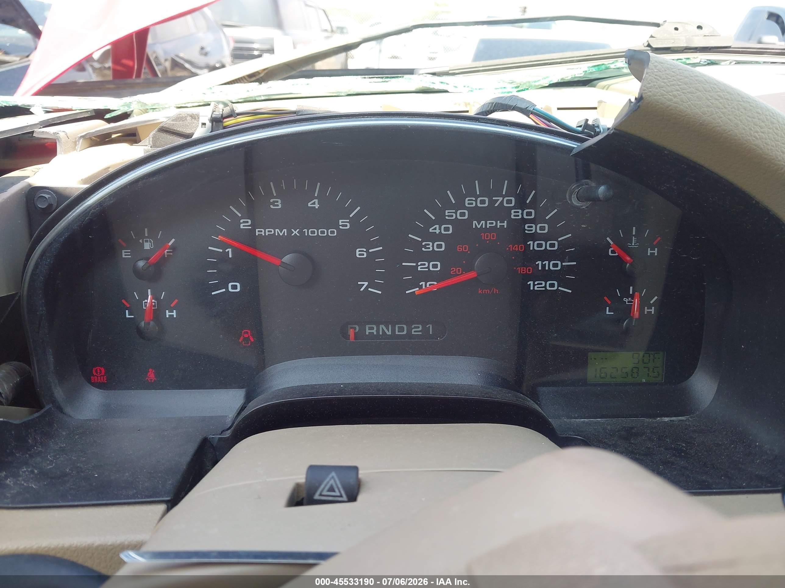 2004 Ford F-150 Xl/xlt Красный vin: 1FTRF12514NC66320