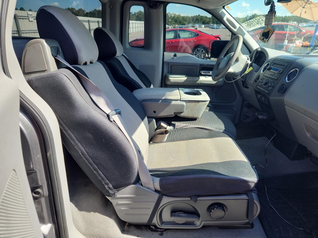 2004 Ford F150 Серый vin: 1FTRF125X4NB70427