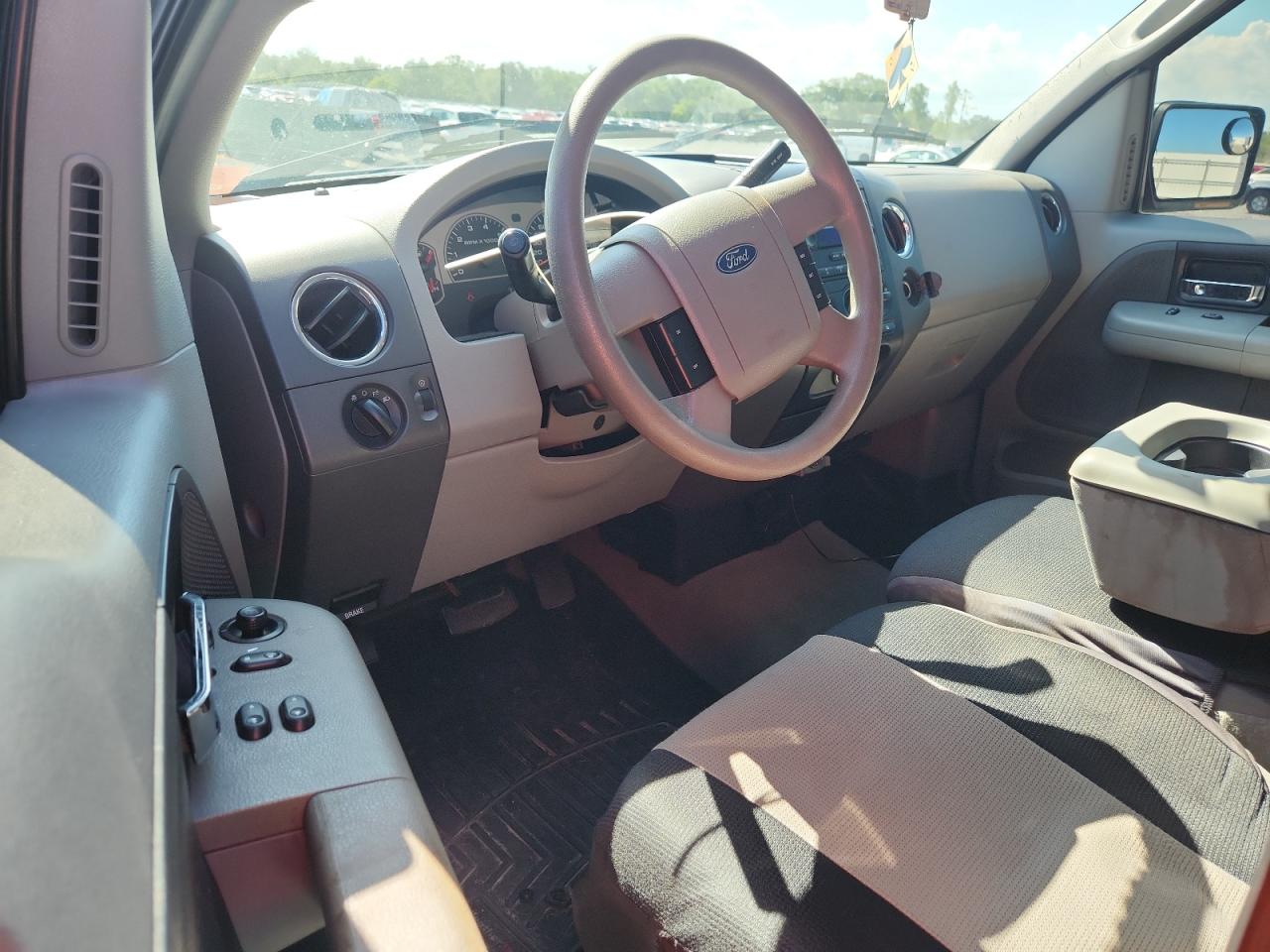 2004 Ford F150 Серый vin: 1FTRF125X4NB70427